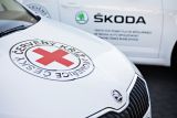 Vozy domácí automobilky budou pomáhat v České republice: ŠKODA navázala spolupráci s Českým červeným křížem