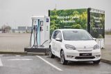 ŠKODA AUTO, PRE a Chakratec přiváží do Prahy jedinečnou technologii pro nabíjení elektromobilů