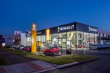 Skupina Tukas otevřela největší showroom značek Renault a Dacia v ČR