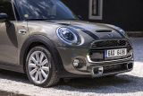 Nové MINI 5dveřové a MINI Cabrio v České republice