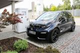 Češi vyvinuli unikátní rychlonabíječky pro elektromobily