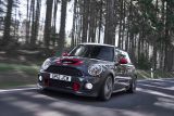 Zahřívací kolo na Nordschleife: nové MINI John Cooper Works GP