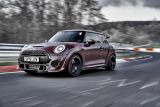 Zahřívací kolo na Nordschleife: nové MINI John Cooper Works GP