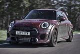 Zahřívací kolo na Nordschleife: nové MINI John Cooper Works GP