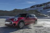 P90244829_highRes_mini-john-cooper-wor