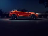 Nová Toyota C-HR přináší silnější hybridní pohon a inovované tvary