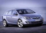 opel-astra_sports_tourer-2011-1600-02