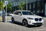 BMW iX3 01