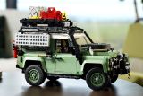 Land Rover Defender 90 ze stavebnice Lego