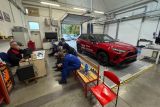 Toyota darovala technickým školám dvě RAV4