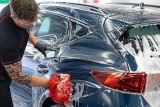 Při ošetřování povrchu s matným lakem je nezbytné vždy používat speciální prostředky pro matné povrchy