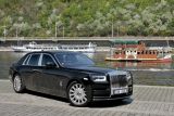 První kilometry za volantem nového Rolls-Royce Phantom ukázaly, že je to nejlepší auto světa